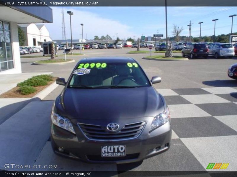 Magnetic Gray Metallic / Ash 2009 Toyota Camry XLE