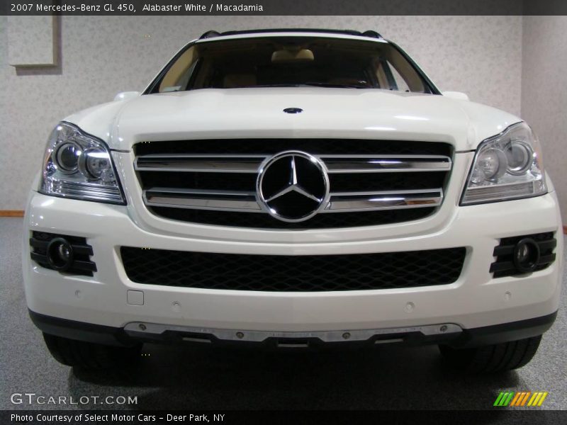 Alabaster White / Macadamia 2007 Mercedes-Benz GL 450