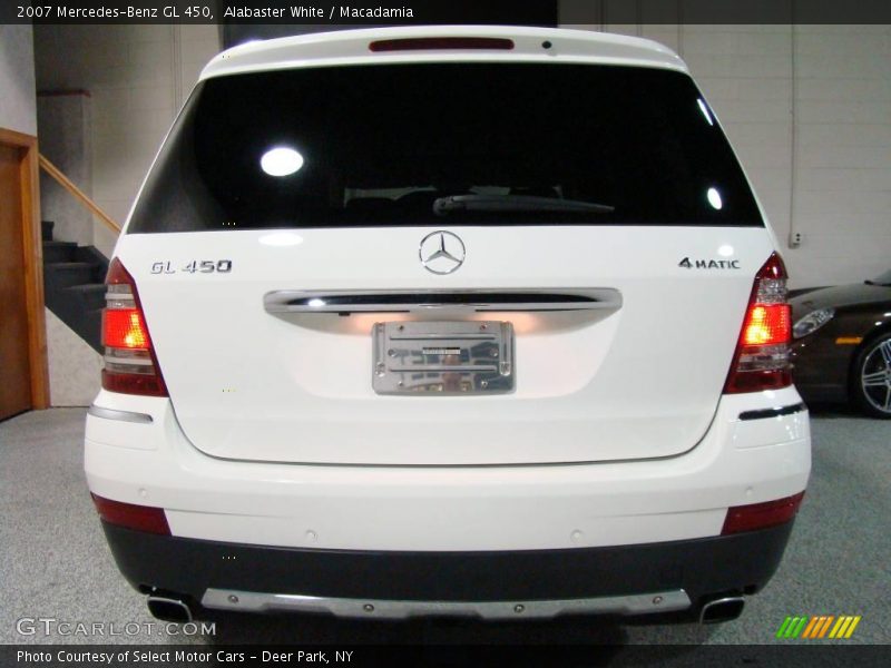 Alabaster White / Macadamia 2007 Mercedes-Benz GL 450