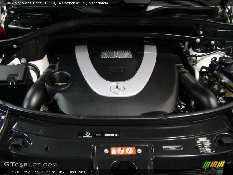 Alabaster White / Macadamia 2007 Mercedes-Benz GL 450