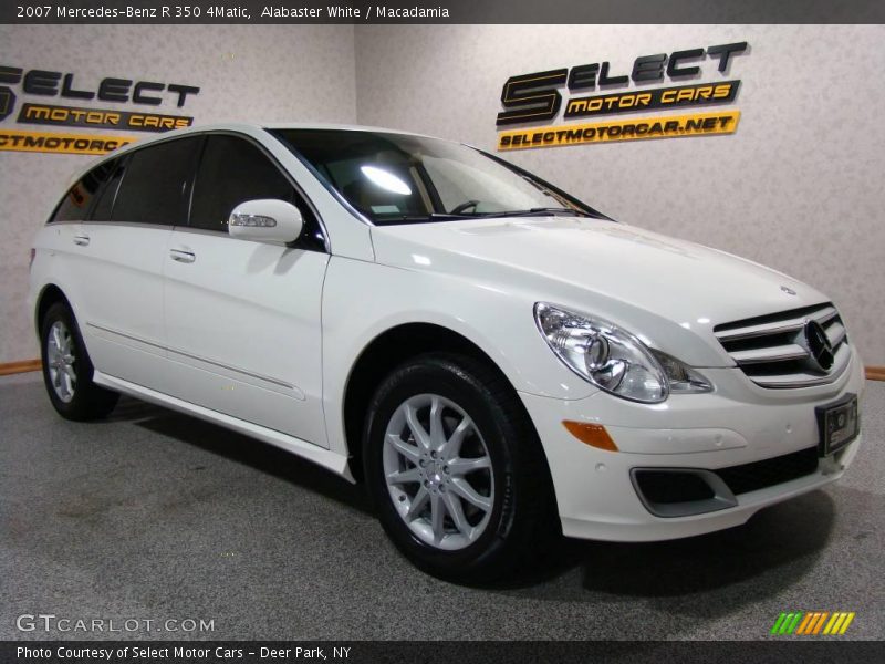 Alabaster White / Macadamia 2007 Mercedes-Benz R 350 4Matic