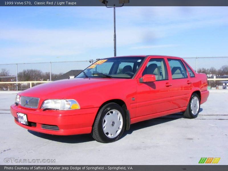 Classic Red / Light Taupe 1999 Volvo S70