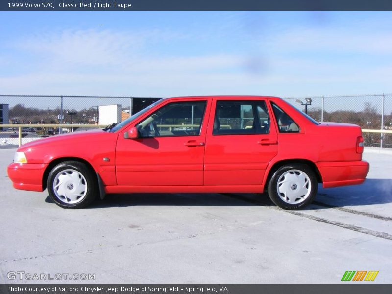 Classic Red / Light Taupe 1999 Volvo S70
