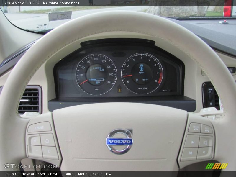 Ice White / Sandstone 2009 Volvo V70 3.2