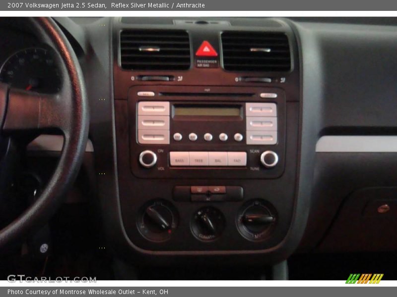 Reflex Silver Metallic / Anthracite 2007 Volkswagen Jetta 2.5 Sedan