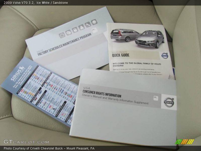 Ice White / Sandstone 2009 Volvo V70 3.2