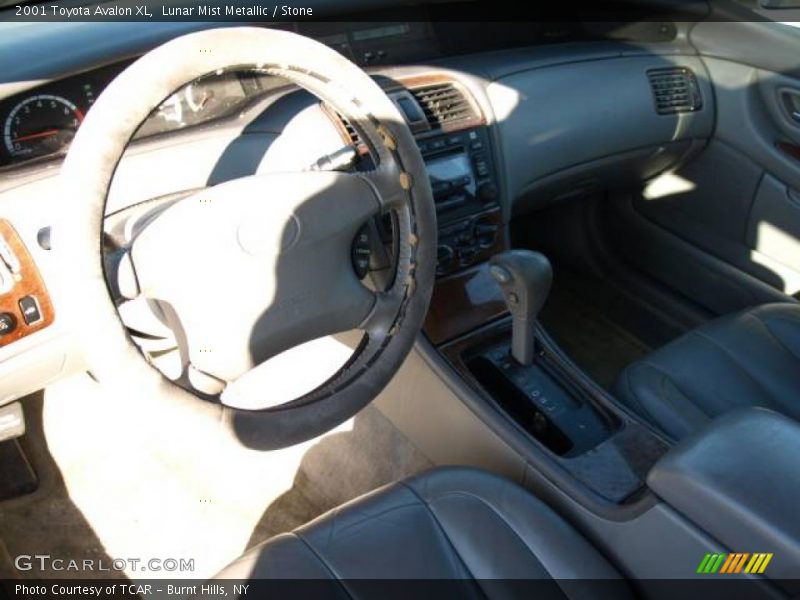 Lunar Mist Metallic / Stone 2001 Toyota Avalon XL