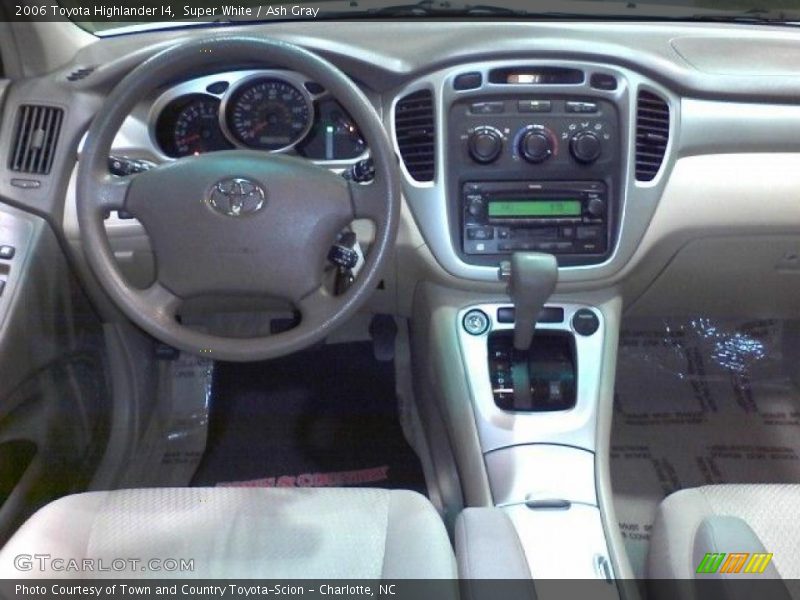 Super White / Ash Gray 2006 Toyota Highlander I4