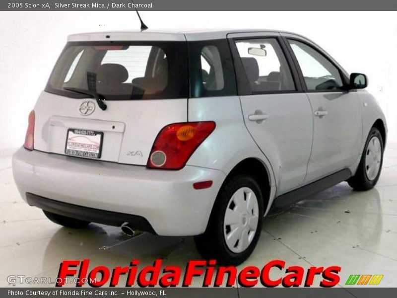 Silver Streak Mica / Dark Charcoal 2005 Scion xA