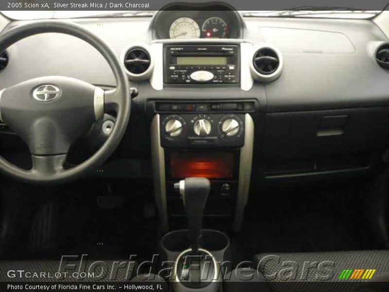 Silver Streak Mica / Dark Charcoal 2005 Scion xA