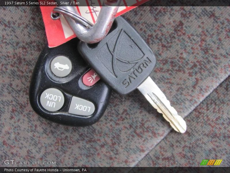 Silver / Tan 1997 Saturn S Series SL2 Sedan
