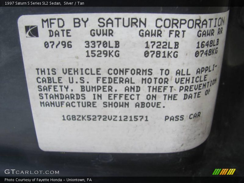 Silver / Tan 1997 Saturn S Series SL2 Sedan