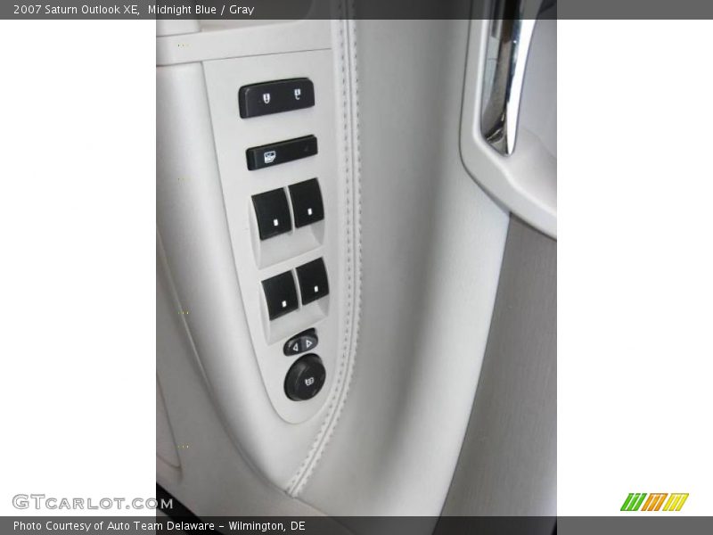Midnight Blue / Gray 2007 Saturn Outlook XE
