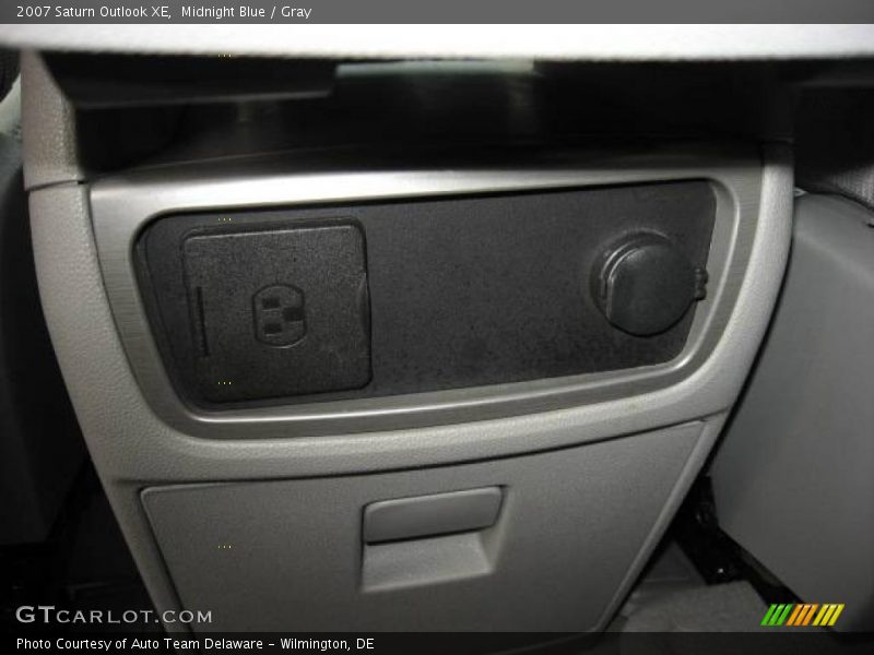 Midnight Blue / Gray 2007 Saturn Outlook XE