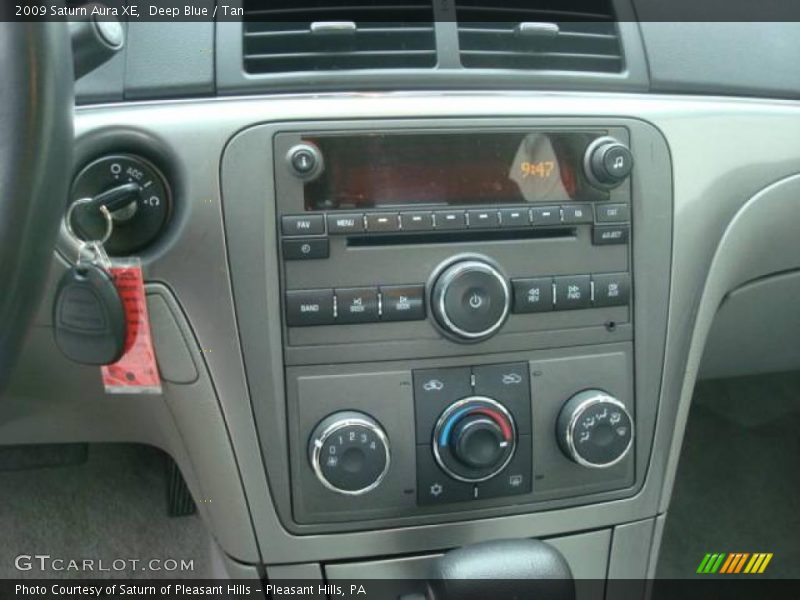 Deep Blue / Tan 2009 Saturn Aura XE