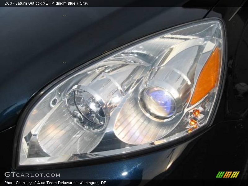 Midnight Blue / Gray 2007 Saturn Outlook XE
