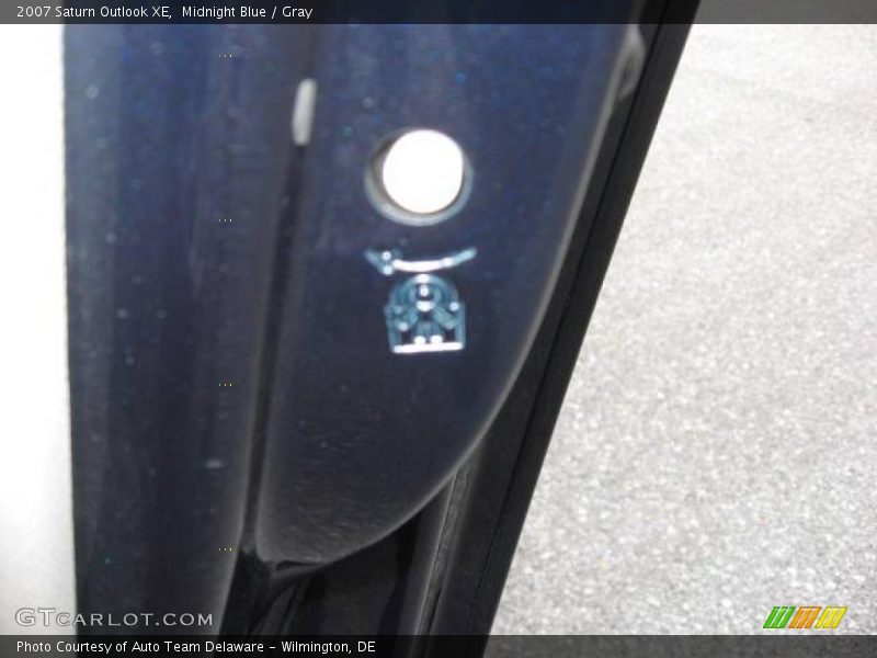 Midnight Blue / Gray 2007 Saturn Outlook XE