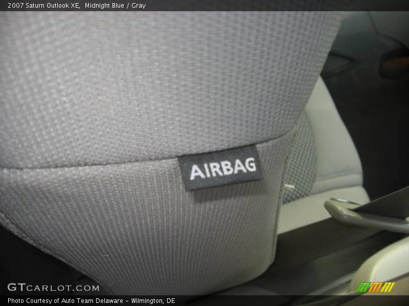 Midnight Blue / Gray 2007 Saturn Outlook XE