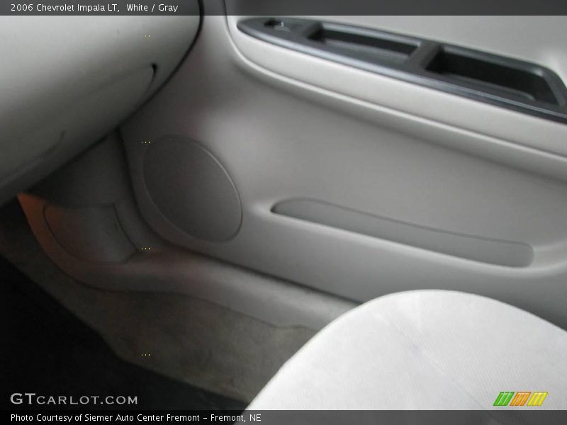 White / Gray 2006 Chevrolet Impala LT