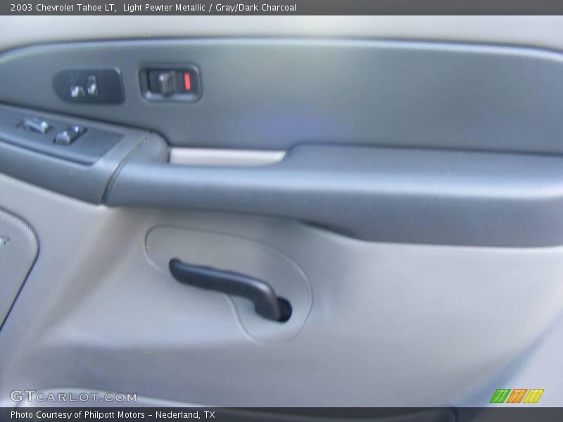 Light Pewter Metallic / Gray/Dark Charcoal 2003 Chevrolet Tahoe LT