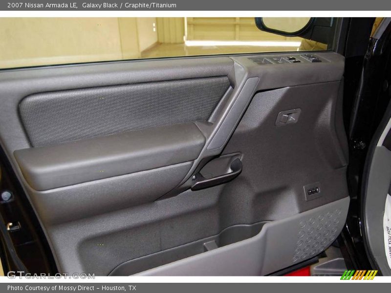 Galaxy Black / Graphite/Titanium 2007 Nissan Armada LE