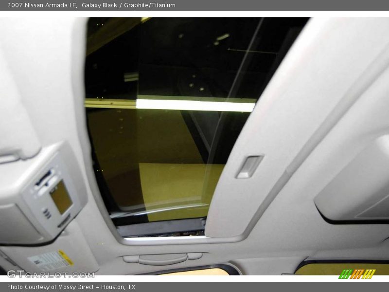 Galaxy Black / Graphite/Titanium 2007 Nissan Armada LE
