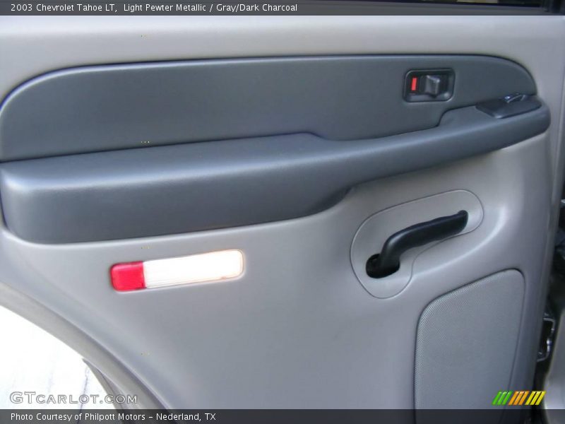 Light Pewter Metallic / Gray/Dark Charcoal 2003 Chevrolet Tahoe LT