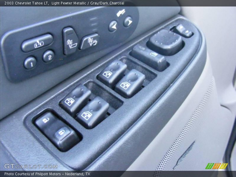 Light Pewter Metallic / Gray/Dark Charcoal 2003 Chevrolet Tahoe LT