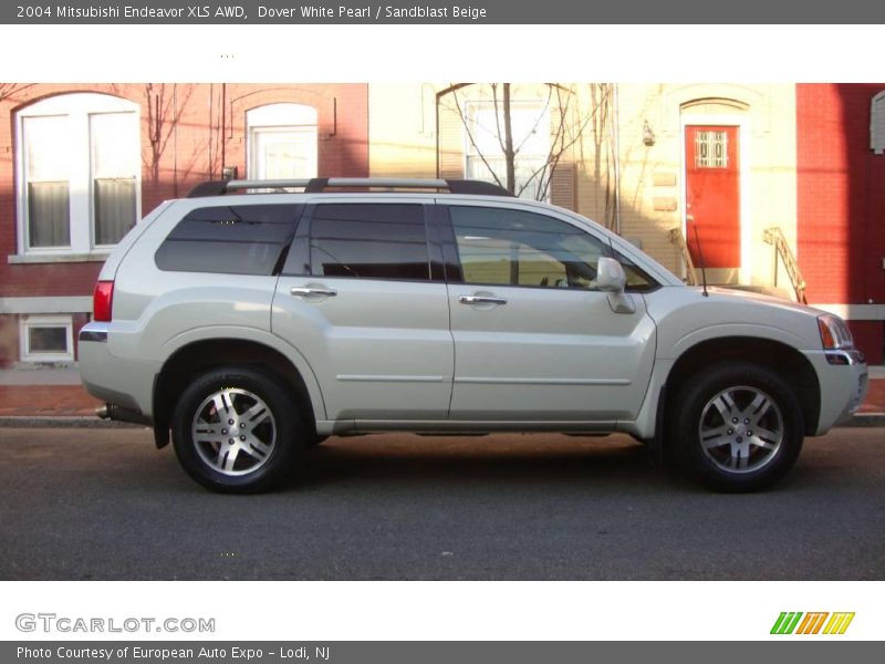 Dover White Pearl / Sandblast Beige 2004 Mitsubishi Endeavor XLS AWD