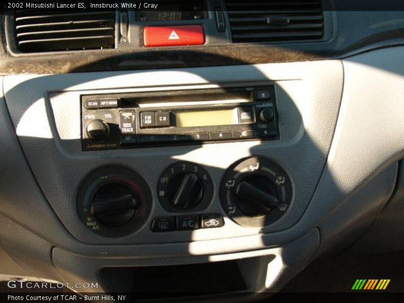Innsbruck White / Gray 2002 Mitsubishi Lancer ES