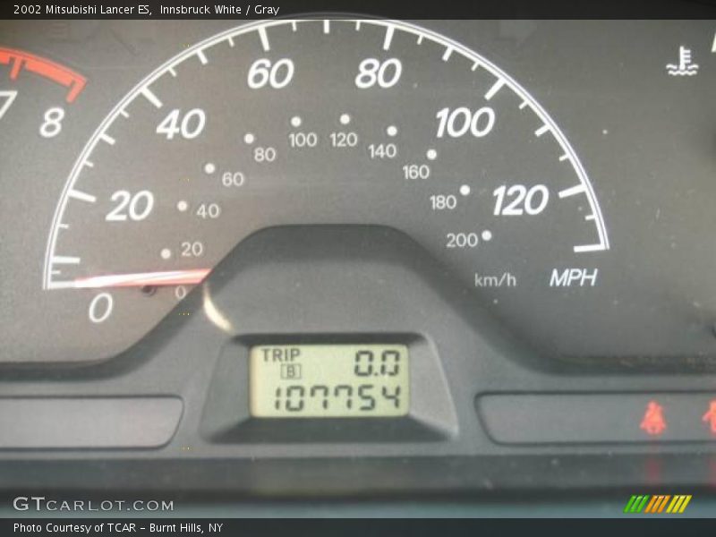 Innsbruck White / Gray 2002 Mitsubishi Lancer ES