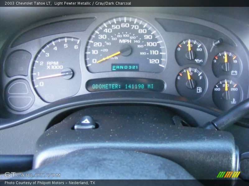 Light Pewter Metallic / Gray/Dark Charcoal 2003 Chevrolet Tahoe LT