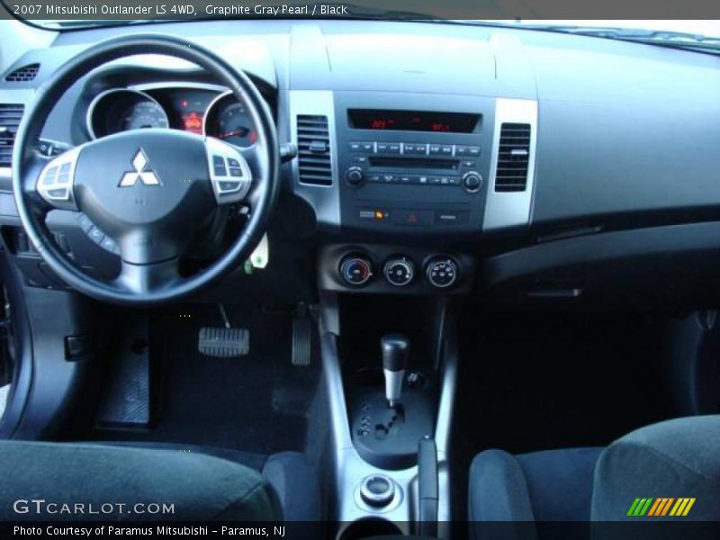 Graphite Gray Pearl / Black 2007 Mitsubishi Outlander LS 4WD