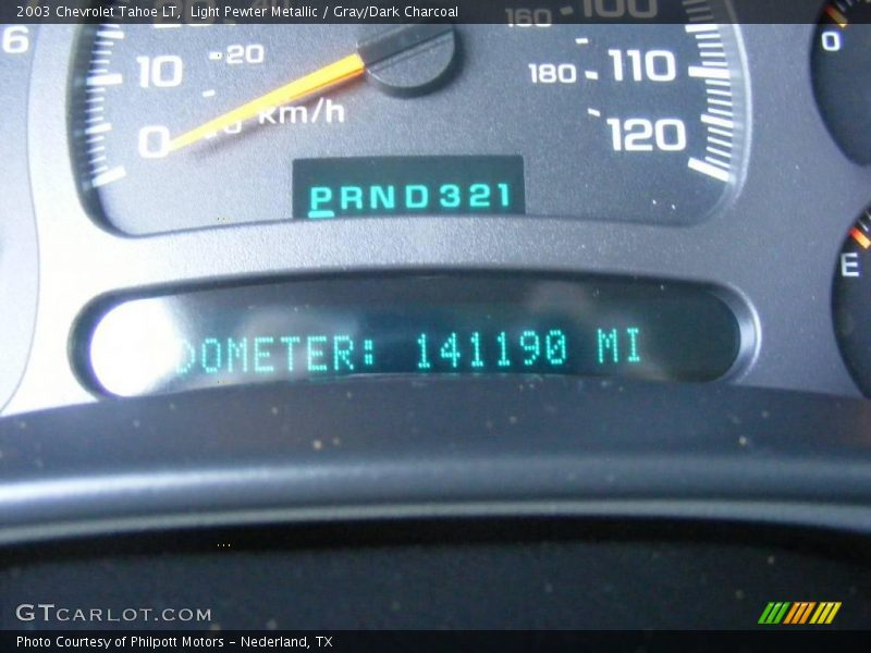 Light Pewter Metallic / Gray/Dark Charcoal 2003 Chevrolet Tahoe LT