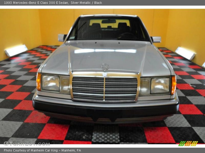 Silver Metallic / Black 1993 Mercedes-Benz E Class 300 E Sedan