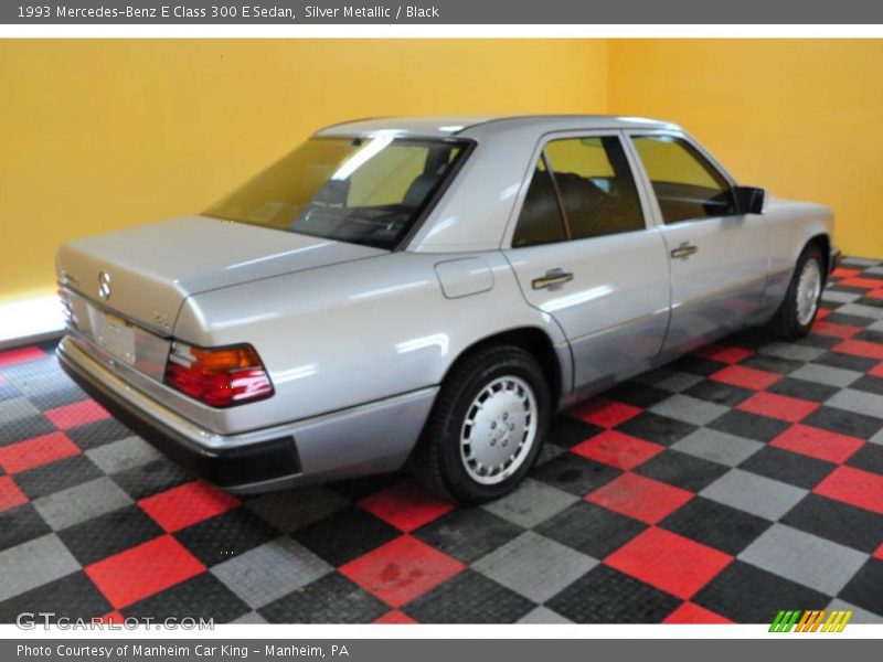 Silver Metallic / Black 1993 Mercedes-Benz E Class 300 E Sedan