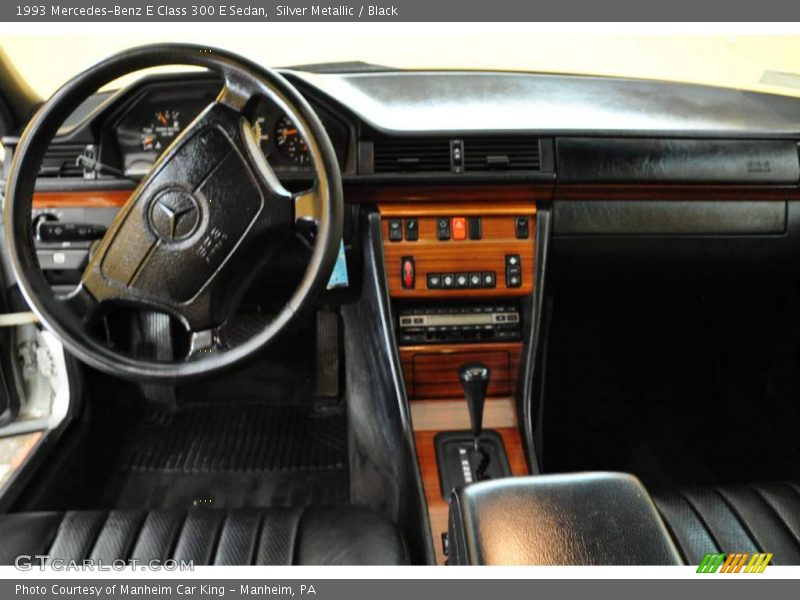 Silver Metallic / Black 1993 Mercedes-Benz E Class 300 E Sedan