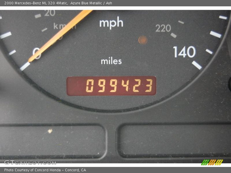Azure Blue Metallic / Ash 2000 Mercedes-Benz ML 320 4Matic