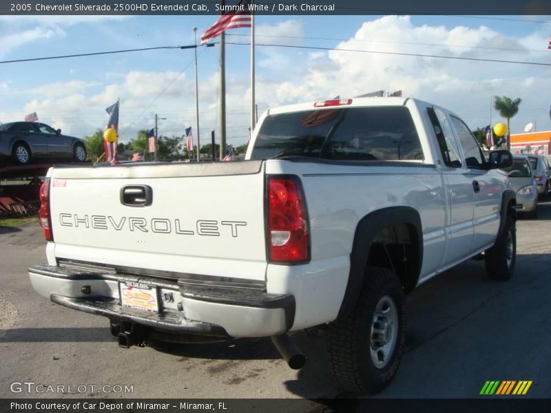 Summit White / Dark Charcoal 2005 Chevrolet Silverado 2500HD Extended Cab