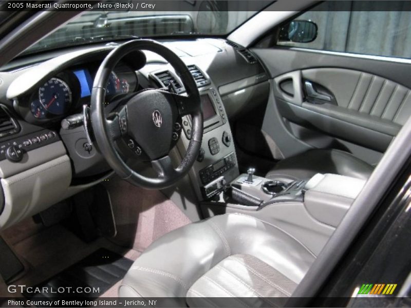Nero (Black) / Grey 2005 Maserati Quattroporte