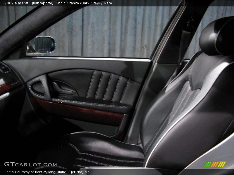 Grigio Granito (Dark Grey) / Nero 2007 Maserati Quattroporte