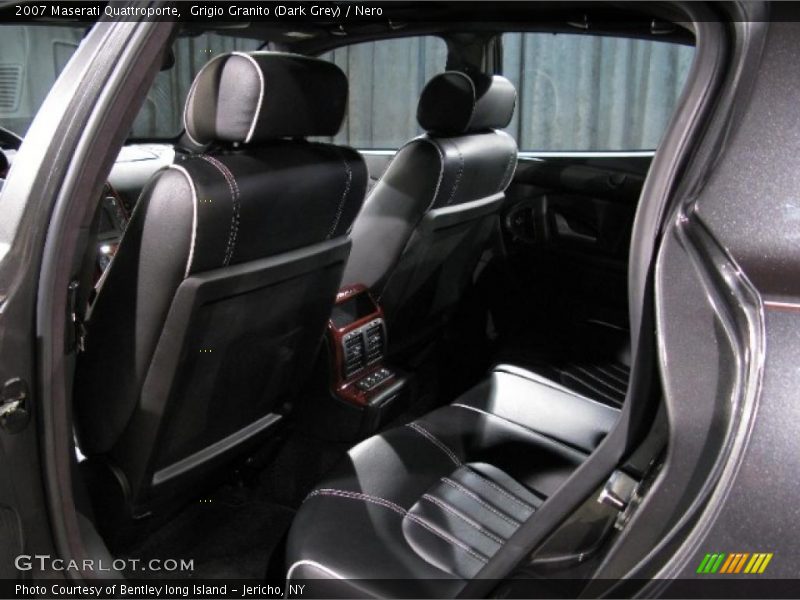 Grigio Granito (Dark Grey) / Nero 2007 Maserati Quattroporte