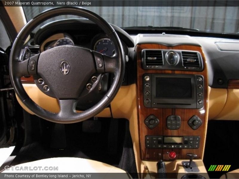 Dashboard of 2007 Quattroporte 
