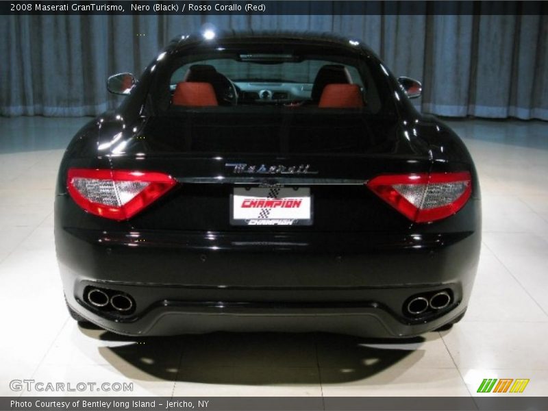Nero (Black) / Rosso Corallo (Red) 2008 Maserati GranTurismo