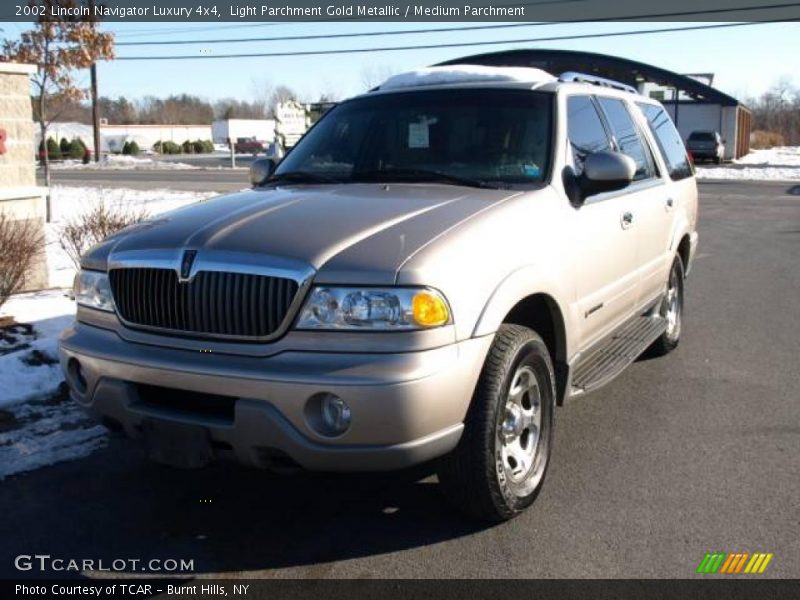 Light Parchment Gold Metallic / Medium Parchment 2002 Lincoln Navigator Luxury 4x4