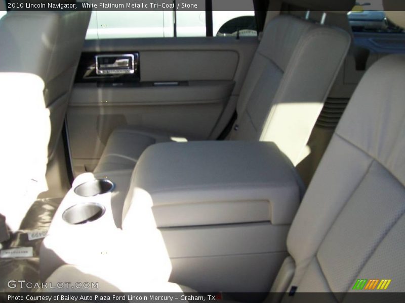 White Platinum Metallic Tri-Coat / Stone 2010 Lincoln Navigator