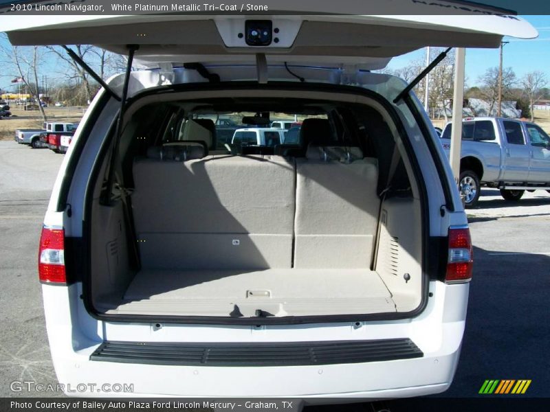 White Platinum Metallic Tri-Coat / Stone 2010 Lincoln Navigator