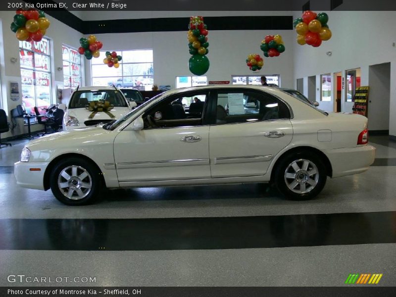 Clear White / Beige 2005 Kia Optima EX