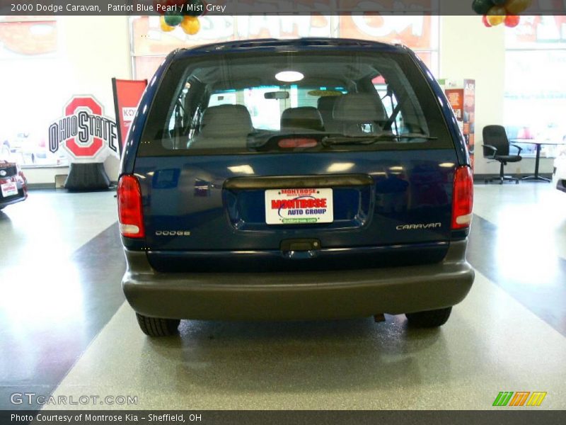 Patriot Blue Pearl / Mist Grey 2000 Dodge Caravan