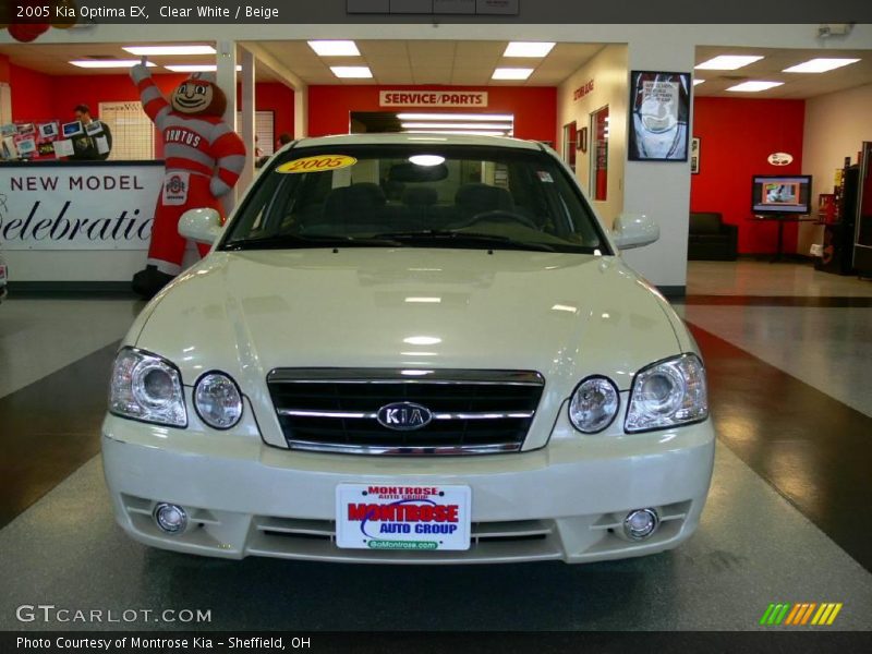 Clear White / Beige 2005 Kia Optima EX